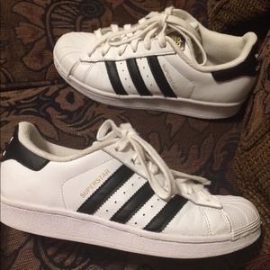 Adidas Superstar Sneakers size 4 Youth